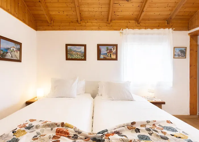 Home2book Serene Retreat Isabel, Jacuzzi & Garden Vakantiehuis